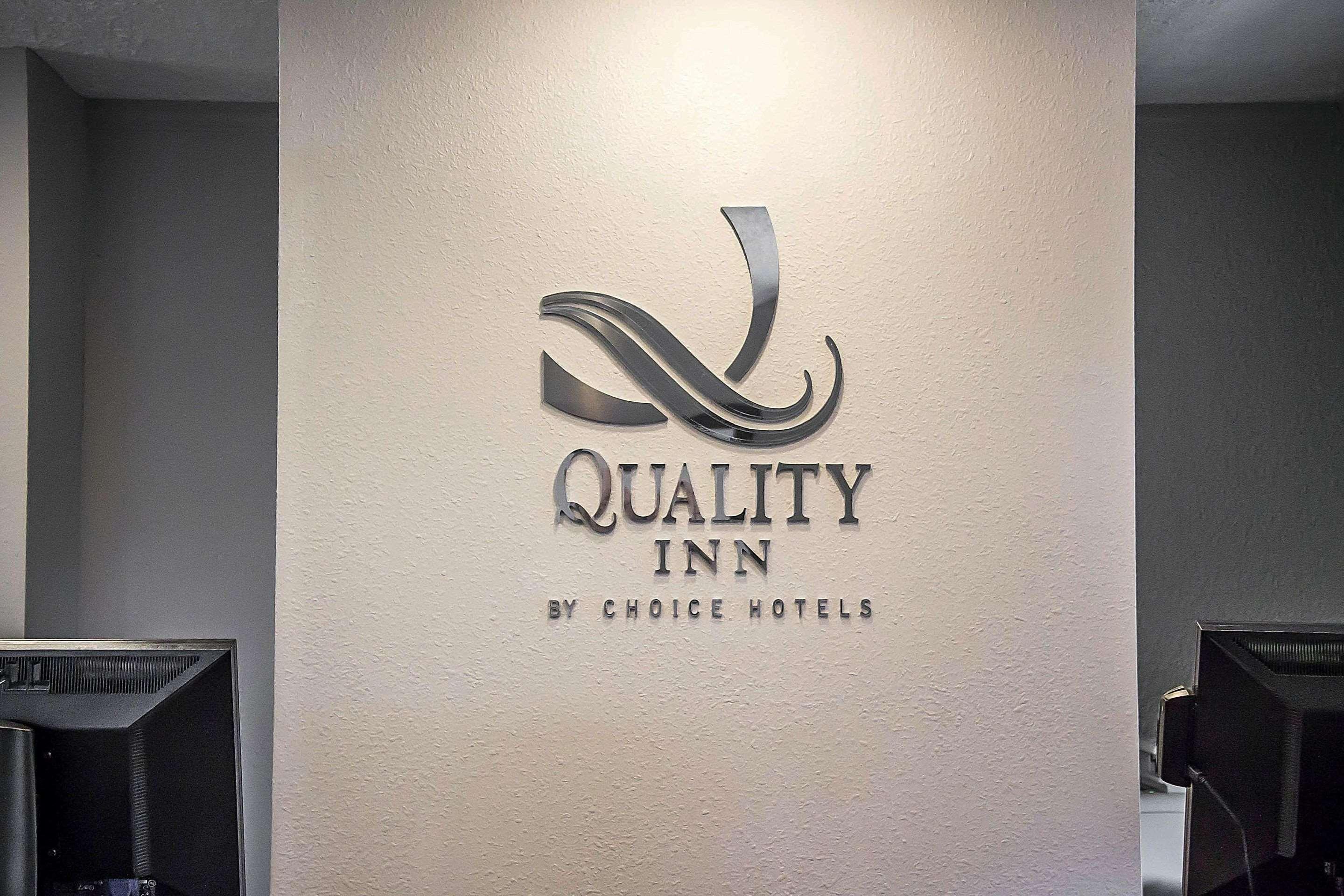 Quality Inn Cambridge Exterior photo